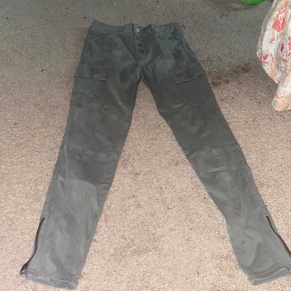 American eagle high waisted cargo jeans